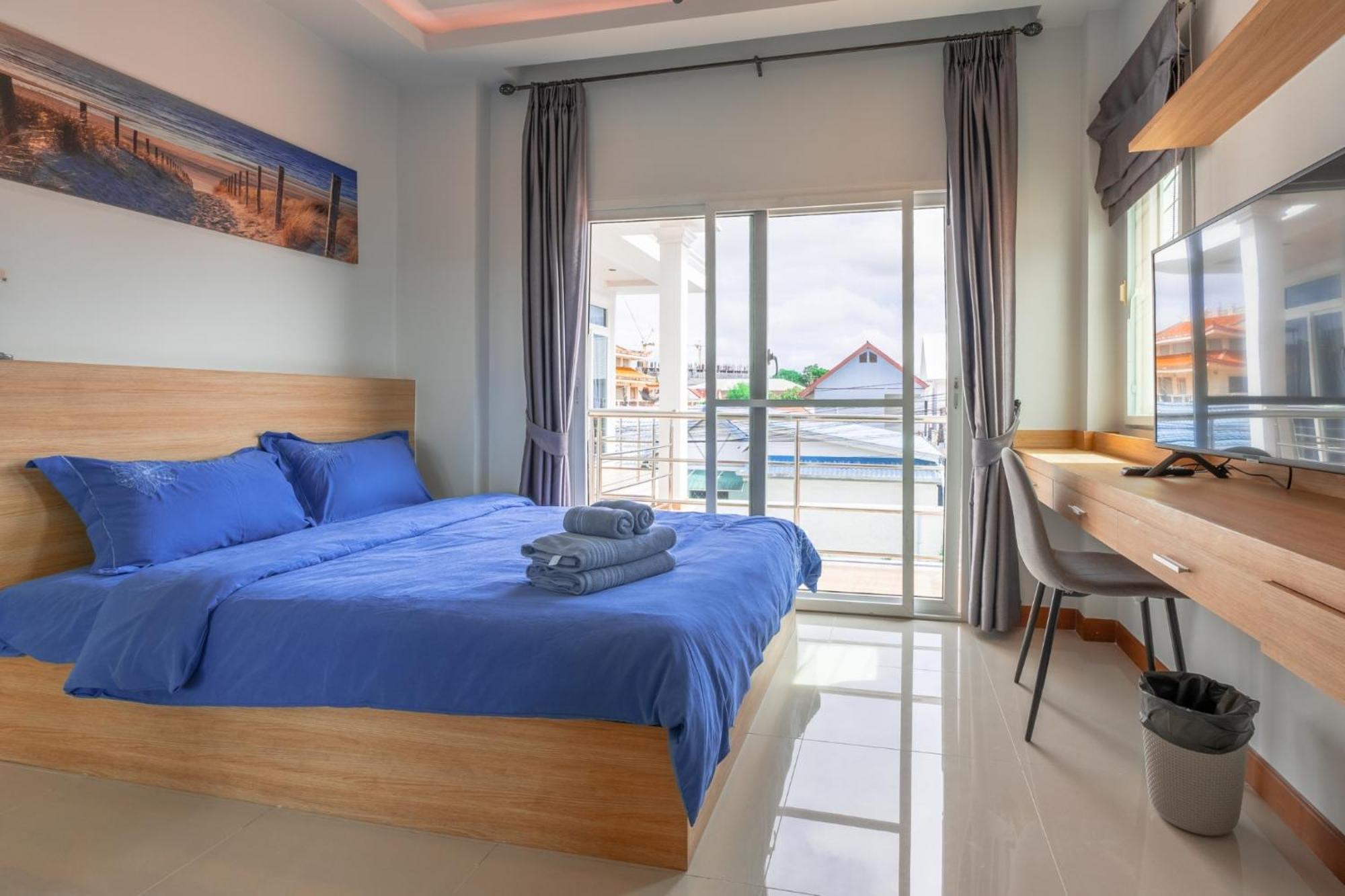 5 Bedrooms Modern Pool * Pattaya