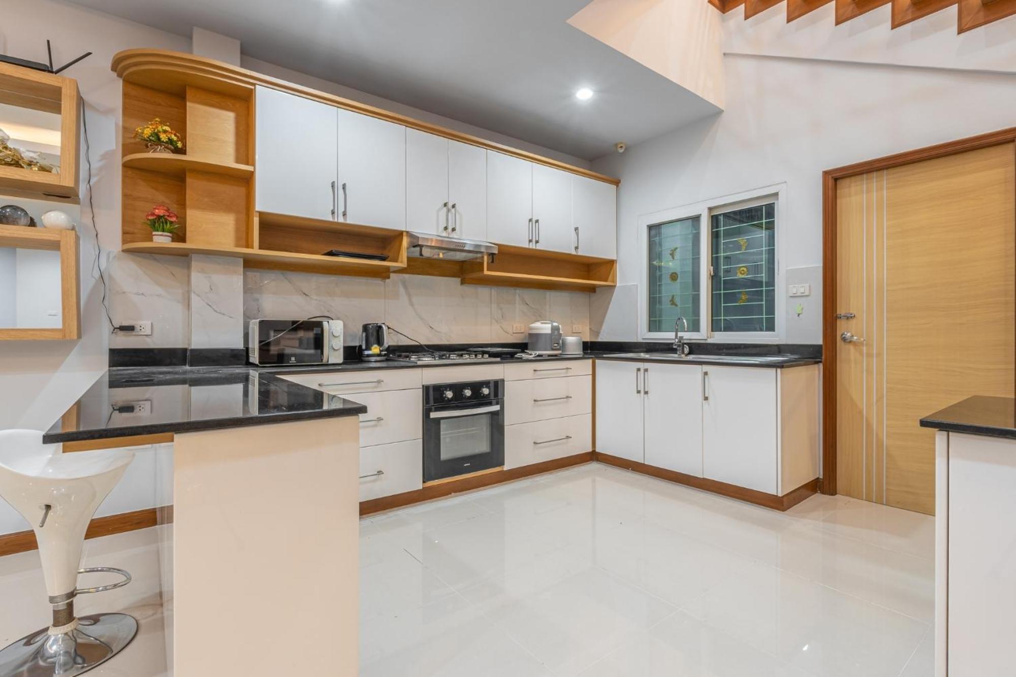 Villa 5 Bedrooms Modern Pool *