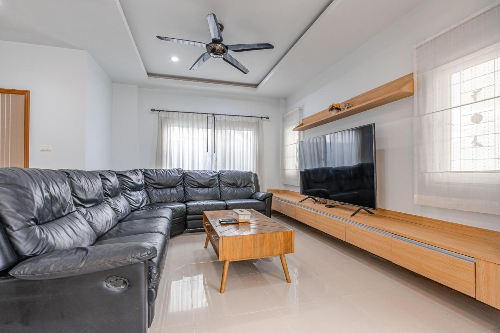 Villa 5 Bedrooms Modern Pool *