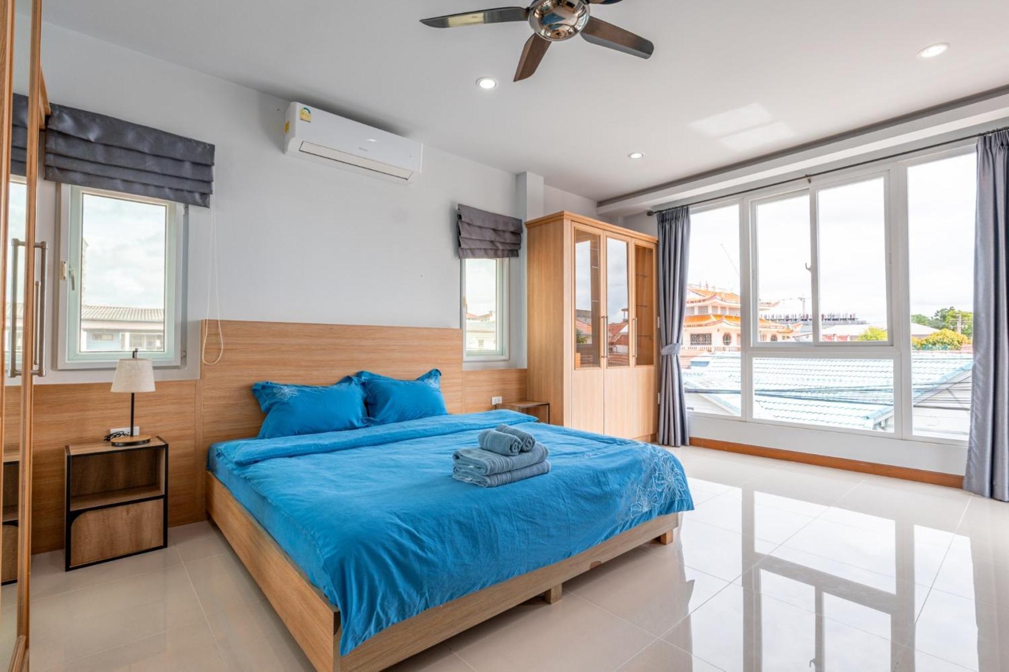 Villa 5 Bedrooms Modern Pool *