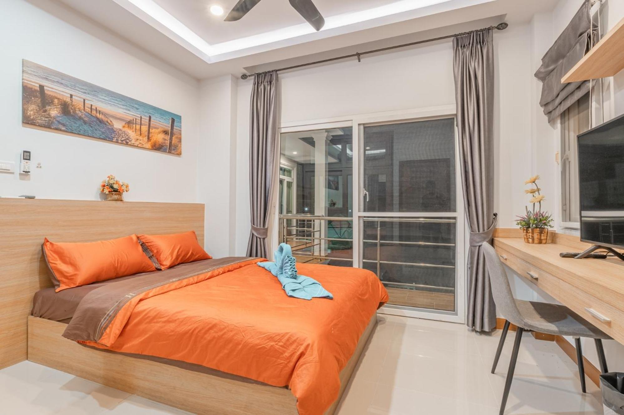 5 Bedrooms Modern Pool * Pattaya