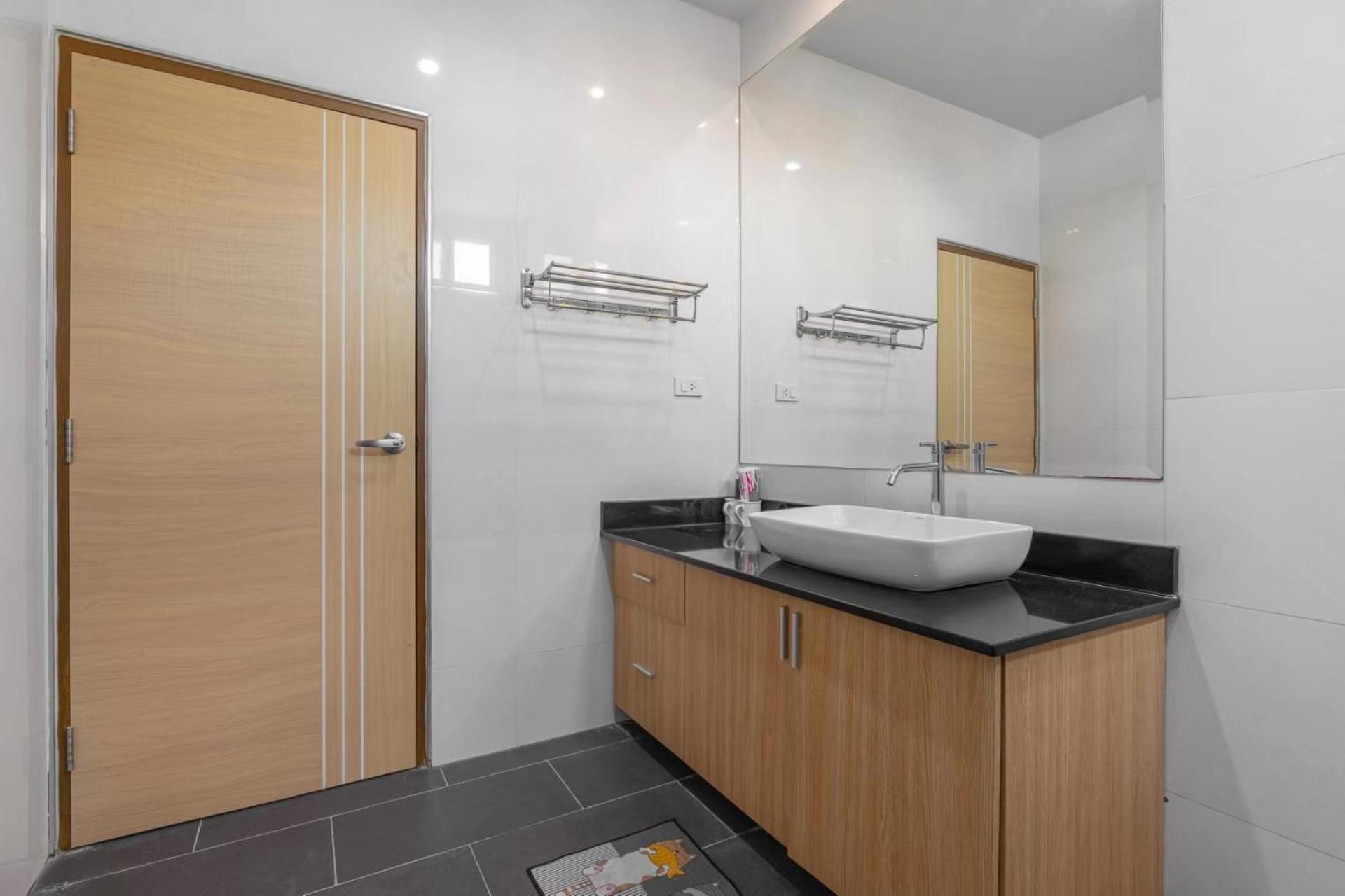Villa 5 Bedrooms Modern Pool *